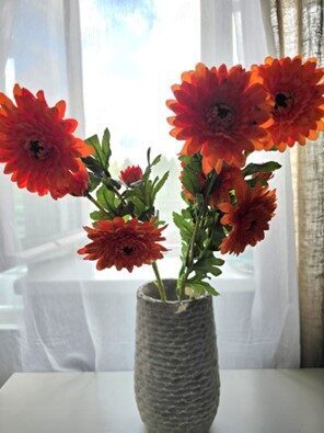 Mākslīgie ziedi nr.246-ziedi uz kāta