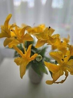 yellow lily bouquet no.62