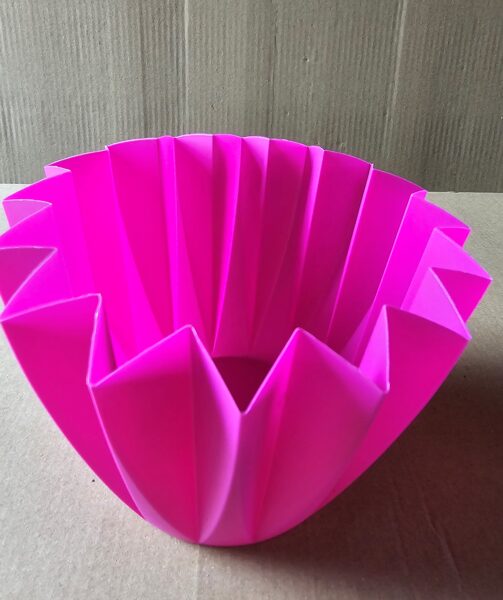 plastmasas pods-paliknis fuxia