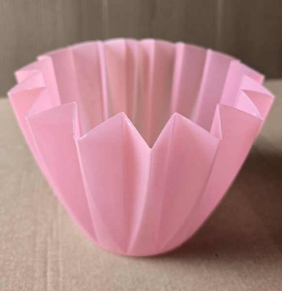 plastmasas pods-paliknis rozā